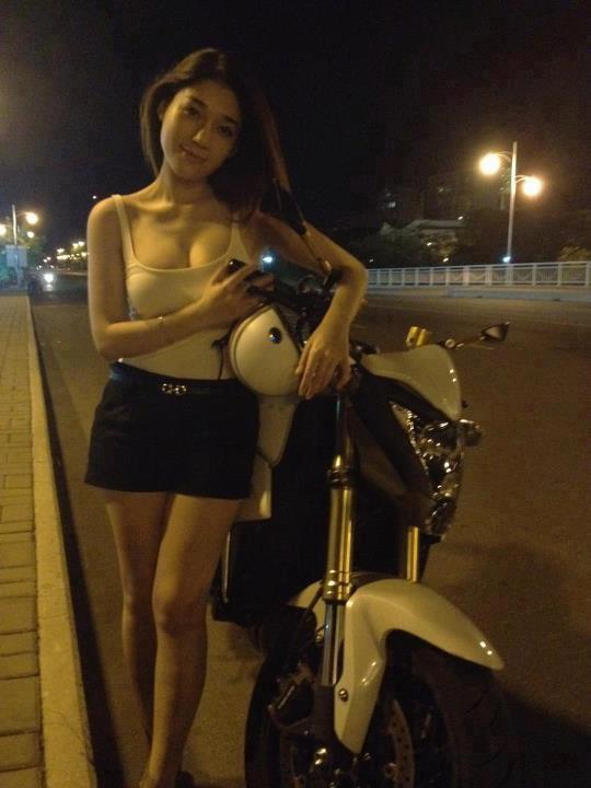 佐山爱プレイ女教师